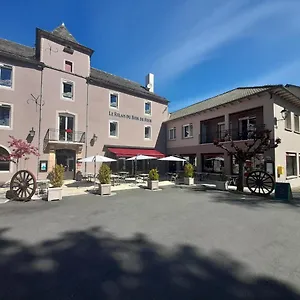 Relais Du Bois Du Four Saint-Leons