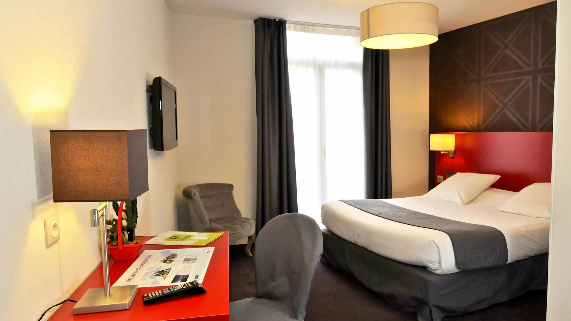 Logis Hotel Le Central Bareges